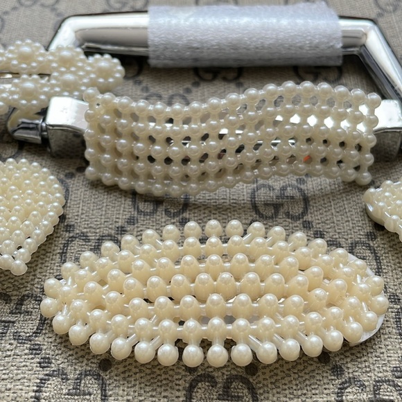 ✨5 Piece Set of Pearl Barrette’s✨NEW - Picture 3 of 5